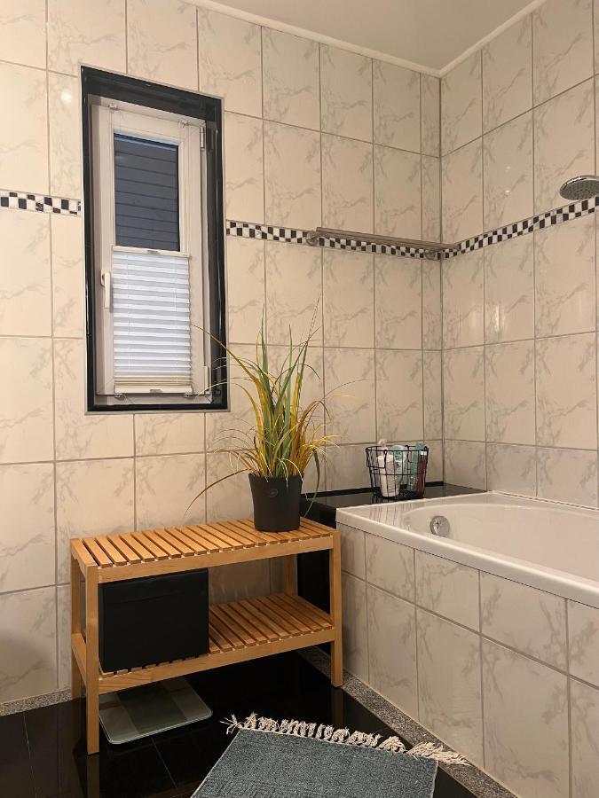 Aussergewoehnliches Haus Mit Sauna, Kamin Und Garten Wilhelmshaven Zewnętrze zdjęcie